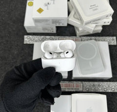 AirPod Pro + Megsafe Power Bank Combo